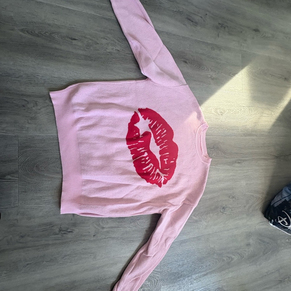 PacSun Pink Sweater with Red Lips Design
